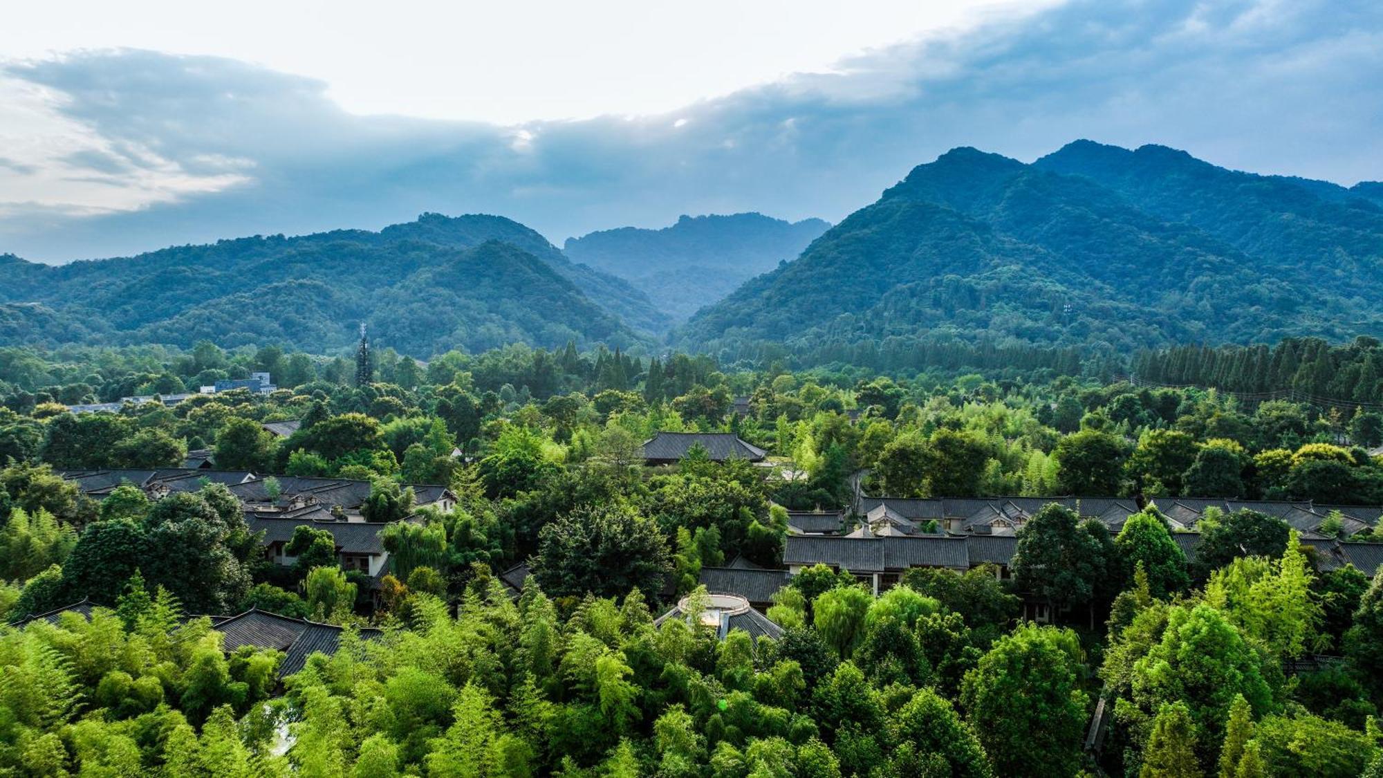 Hotel Six Senses Qing Cheng Mountain Chengdu Exterior foto